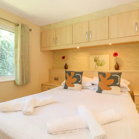 7 At Pound Farm * 肯德尔